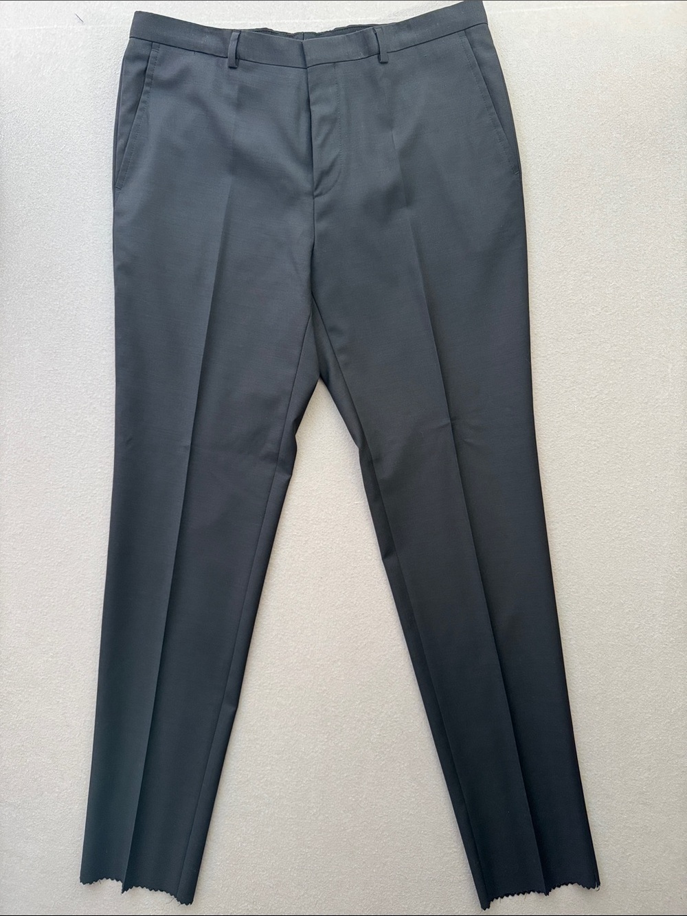 HUGO BOSS Hets Dress Pants 34R Unhemmed Yellowjackets TV Wardrobe
